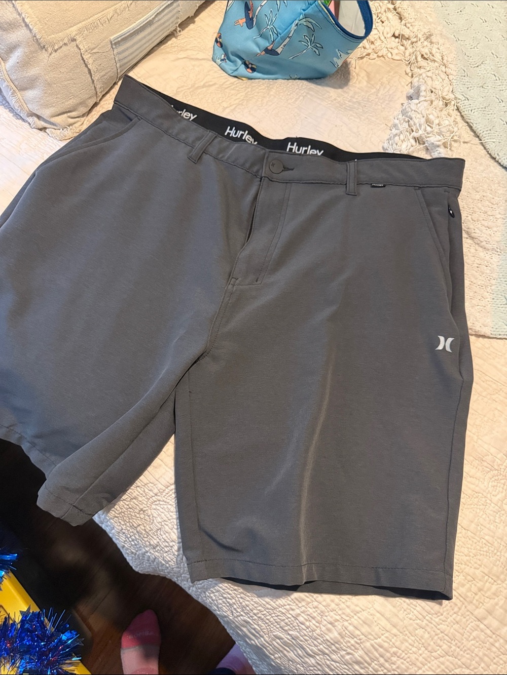 Hurley Men's Slate Gray Flat Front Athletic Shorts